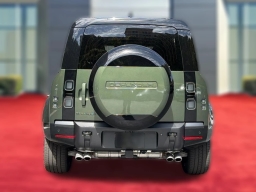 Land Rover Defender X-Dynamic SE 110 P500 2026