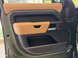 Land Rover Defender X-Dynamic SE 110 P500 2026
