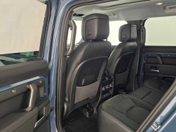 Land Rover Defender S 110 P300 2026