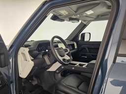 Land Rover Defender S 110 P300 2026