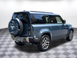 Land Rover Defender S 110 P300 2026
