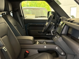 Land Rover Defender S 110 P300 2026
