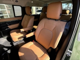 Land Rover Defender S 130 P300 2026