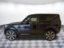 Land Rover Defender V8 90 P525 2026