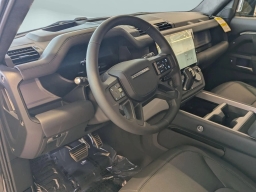Land Rover Defender V8 90 P525 2026