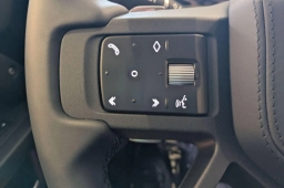 Land Rover Defender V8 90 P525 2026