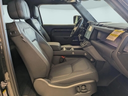 Land Rover Defender V8 90 P525 2026