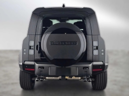 Land Rover Defender V8 110 P525 2026