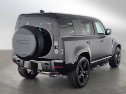 Land Rover Defender V8 110 P525 2026