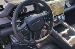 Land Rover Defender V8 130 P500 2026
