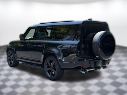 Land Rover Defender V8 130 P500 2026