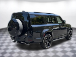 Land Rover Defender V8 130 P500 2026