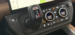 Land Rover Defender V8 130 P500 2026