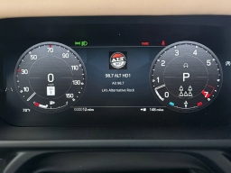 Land Rover Defender V8 130 P500 2026