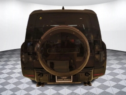 Land Rover Defender V8 130 P500 2026