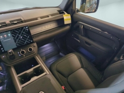 Land Rover Defender V8 130 P500 2026