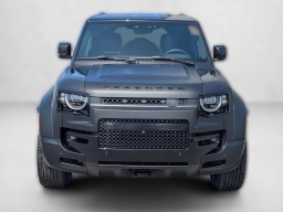 Land Rover Defender OCTA Black 110 P635 2026