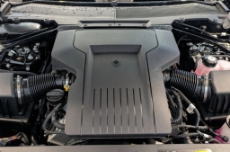 Land Rover Defender OCTA Black 110 P635 2026