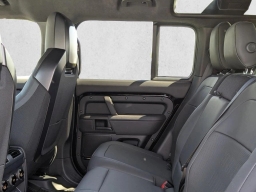 Land Rover Defender OCTA Black 110 P635 2026