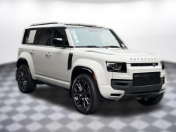 Land Rover Defender OCTA 110 P635 2026