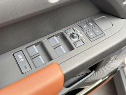 Land Rover Defender OCTA 110 P635 2026