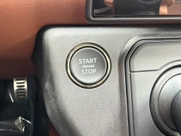 Land Rover Defender OCTA 110 P635 2026