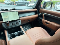 Land Rover Defender OCTA 110 P635 2026