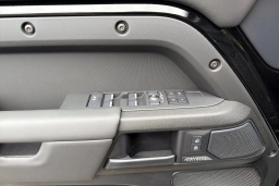 Land Rover Defender OCTA 110 P635 2026