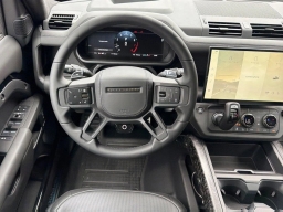 Land Rover Defender OCTA 110 P635 2026