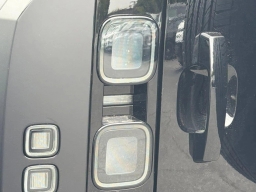 Land Rover Defender OCTA 110 P635 2026