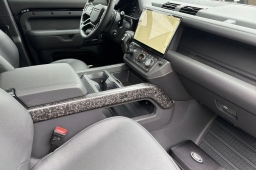 Land Rover Defender OCTA 110 P635 2026