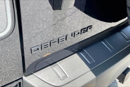 Land Rover Defender OCTA 110 P635 2026