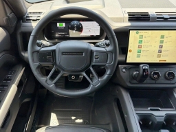 Land Rover Defender OCTA 110 P635 2026