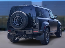 Land Rover Defender OCTA Black 110 P635 2026