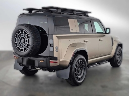 Land Rover Defender OCTA 110 P635 2026
