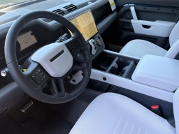 Land Rover Defender OCTA 110 P635 2026