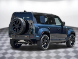 Land Rover Defender OCTA 110 P635 2026