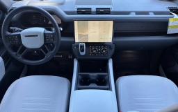 Land Rover Defender OCTA 110 P635 2026