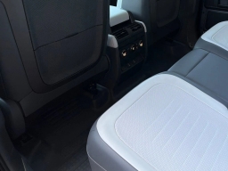 Land Rover Defender OCTA 110 P635 2026