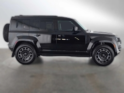 Land Rover Defender OCTA Black 110 P635 2026