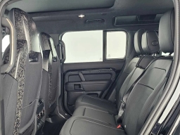 Land Rover Defender OCTA Black 110 P635 2026
