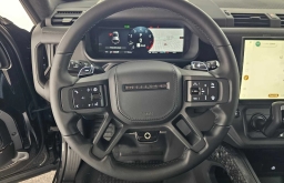 Land Rover Defender OCTA Black 110 P635 2026