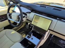 Land Rover Range Rover SE P550e SWB 2026