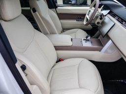 Land Rover Range Rover SE P550e SWB 2026