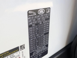 Land Rover Range Rover SE P550e SWB 2026