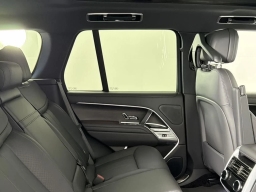 Land Rover Range Rover SE P400 SWB 2026