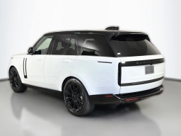 Land Rover Range Rover SE P400 SWB 2026