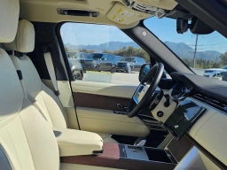 Land Rover Range Rover SE P400 SWB 2026
