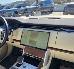 Land Rover Range Rover SE P400 SWB 2026