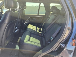 Land Rover Range Rover SE P400 SWB 2026